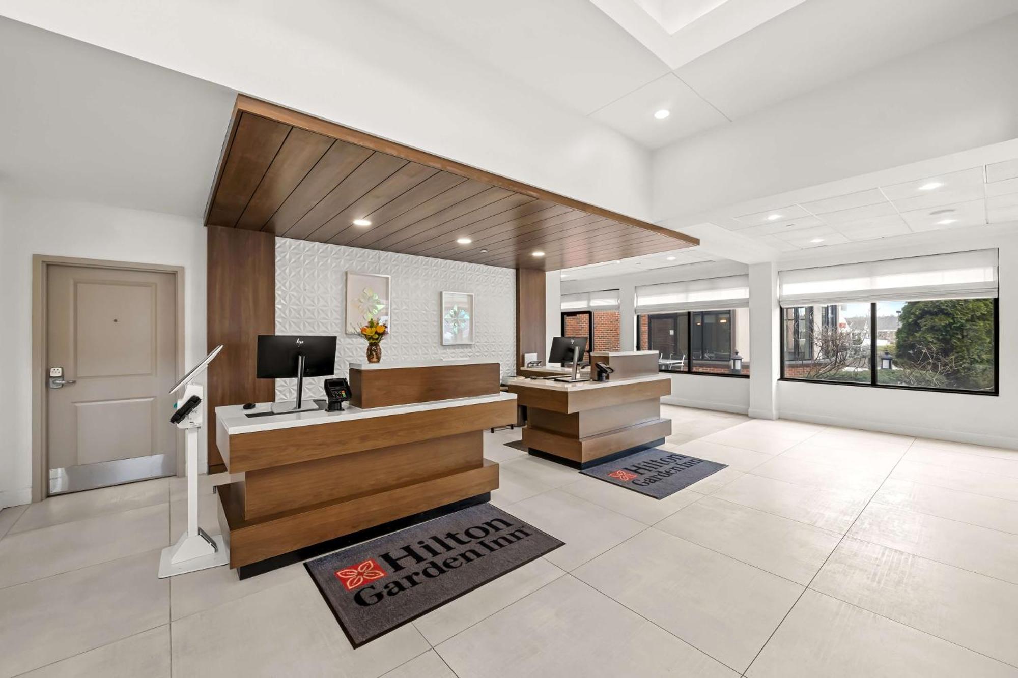 Hilton Garden Inn Плимът Екстериор снимка